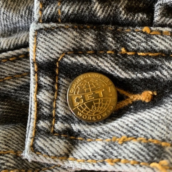 Jean jacket - Picture 5 of 7